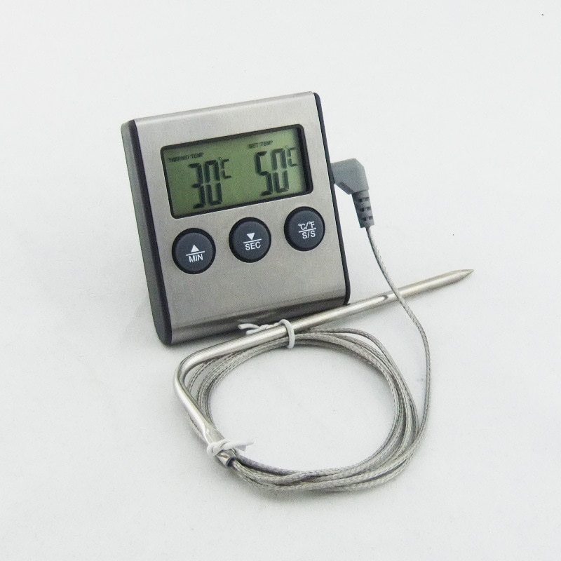 Термометр с выносным датчиком . Со звуковым предупреждением при наборе заданной температуры (до градуса)­